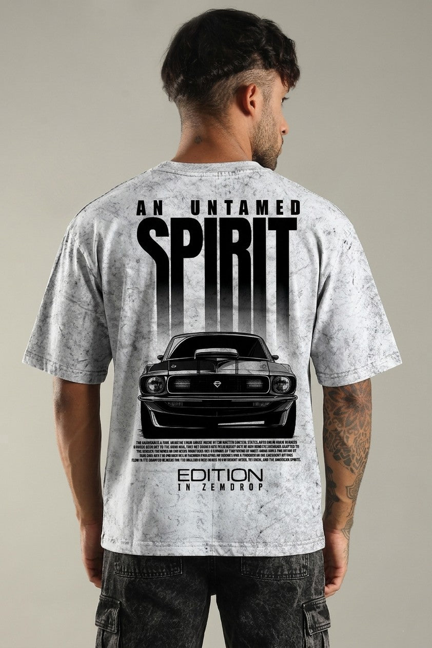 Un tamed sprit oversized T-shirt