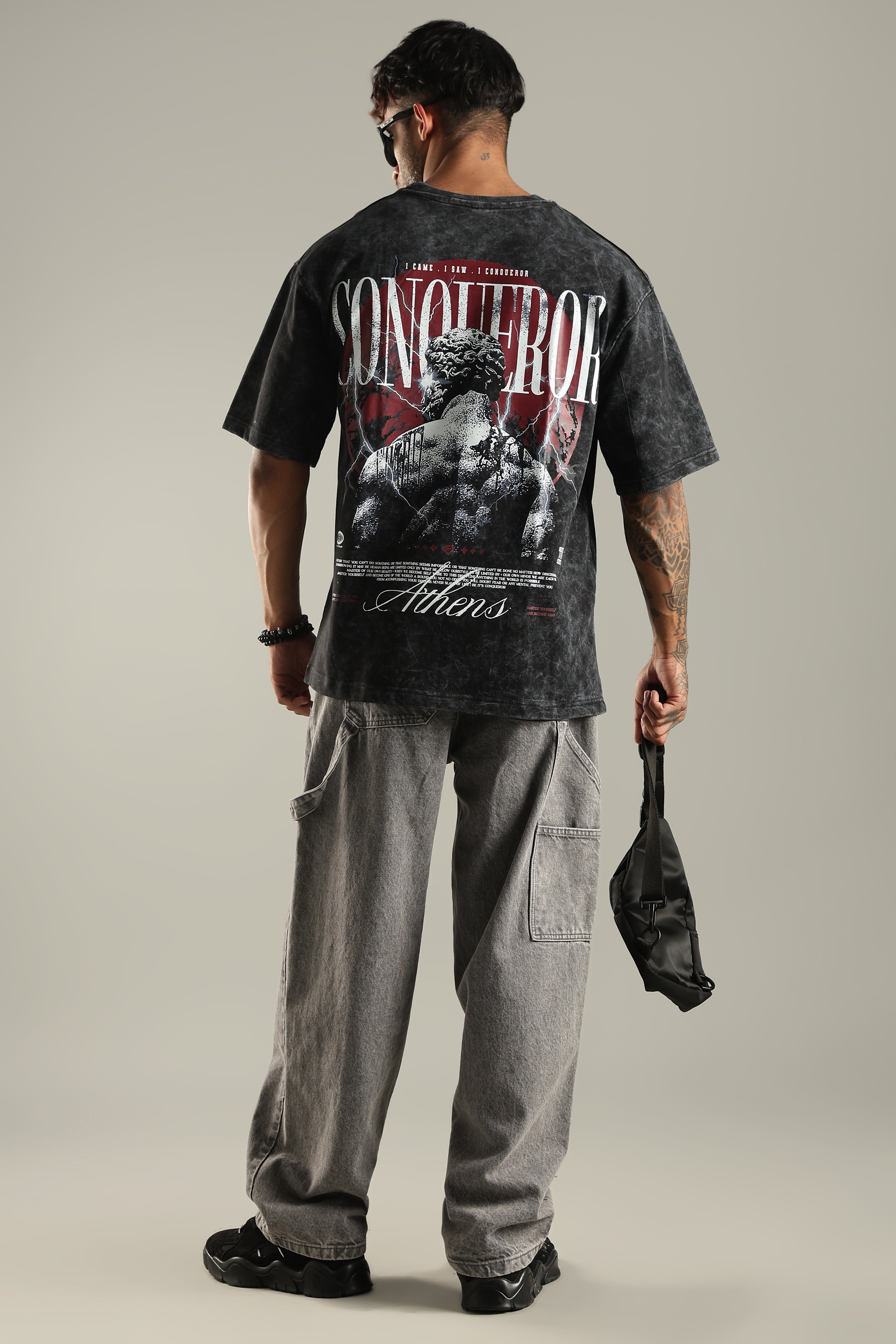 conqueror oversized T-shirt