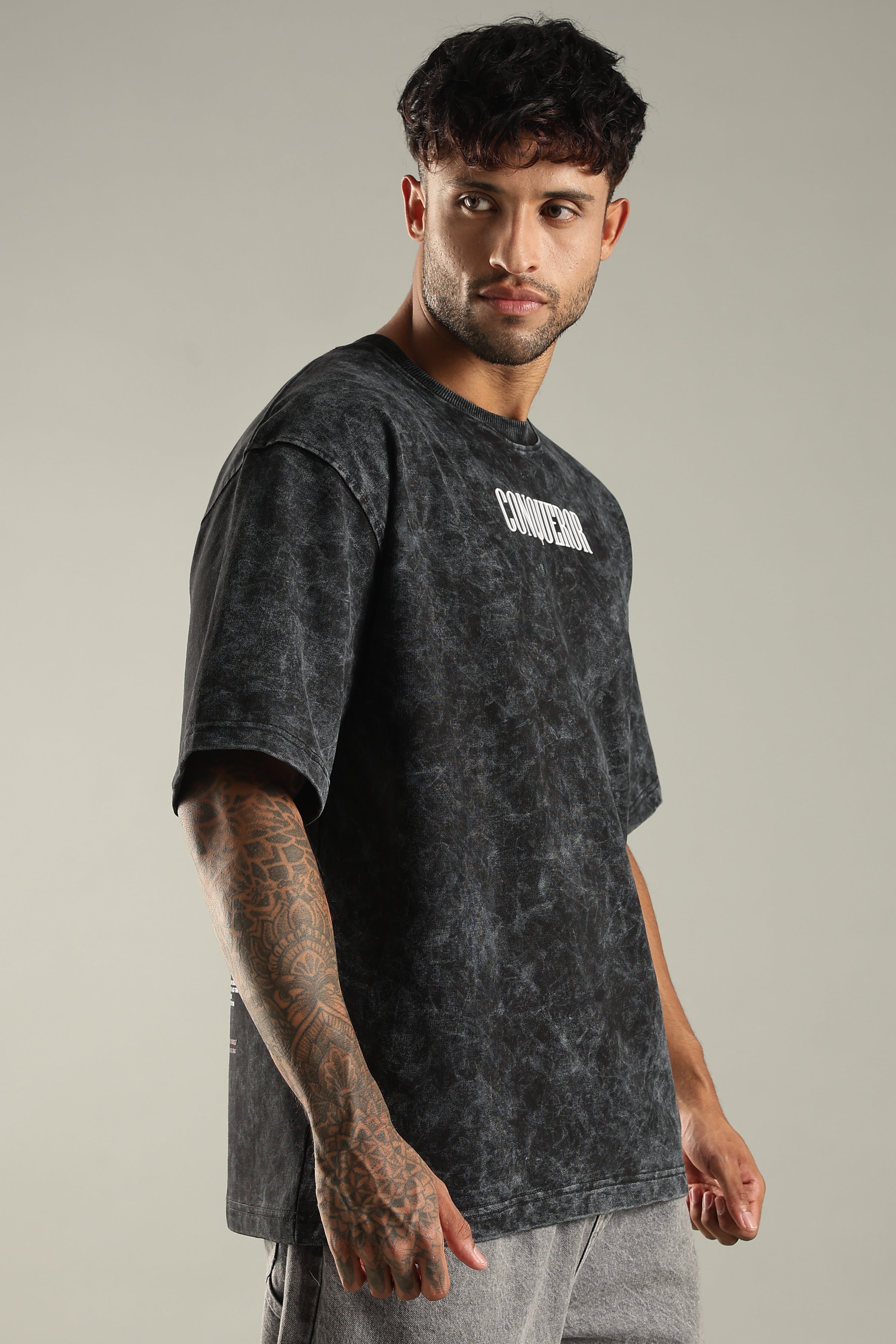 conqueror oversized T-shirt
